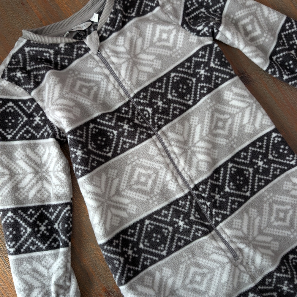 Tag Kids Black and Gray Zip-Up Pajamas